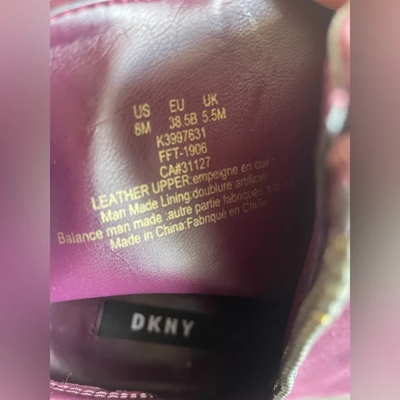 New DKNY Women Corrie Ankle Booties, Oxblood Suede Size 8 - Picture 9 of 9